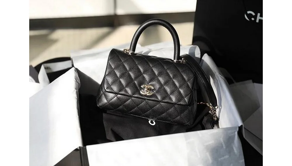 코코 핸들 스몰 샴페인 골드 (24cm X 14cm X 10cm) 상세