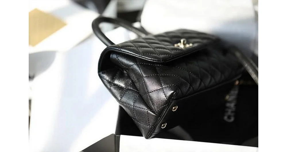 코코 핸들 스몰 샴페인 골드 (24cm X 14cm X 10cm) 상세