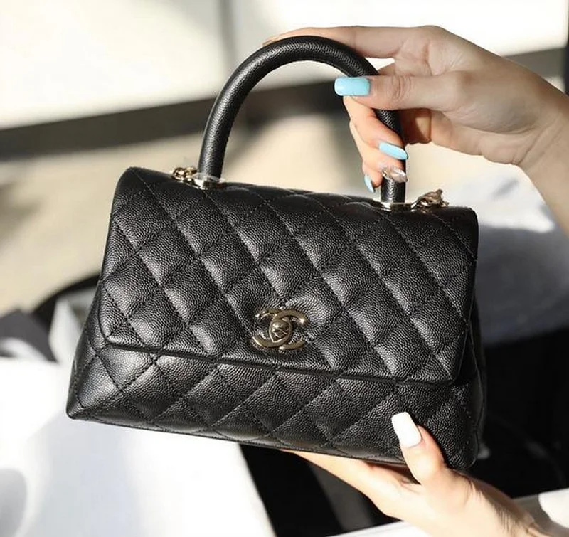 코코 핸들 스몰 샴페인 골드 (24cm X 14cm X 10cm)