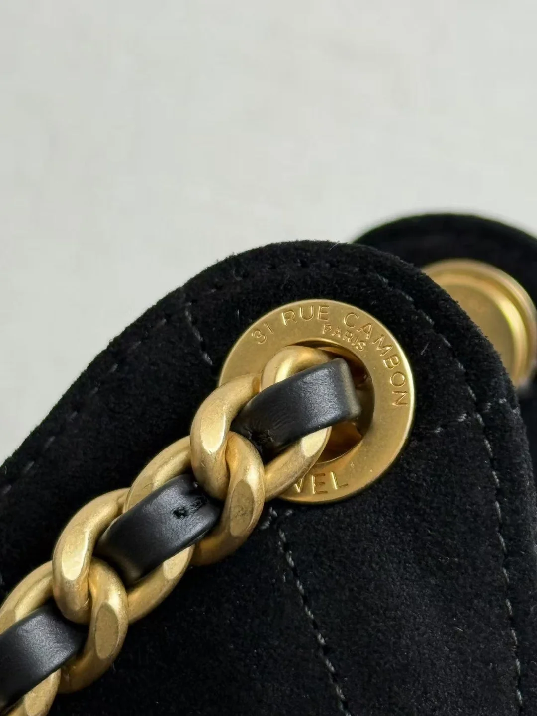 25c 뉴 호보백 블랙 스웨이드 상세