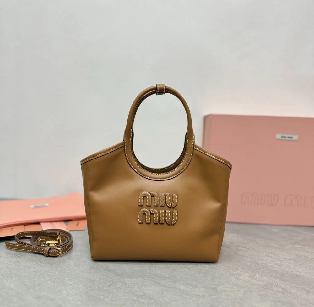 아이비 가죽백 브라운 스몰 (22 * 23.5 * 12cm)