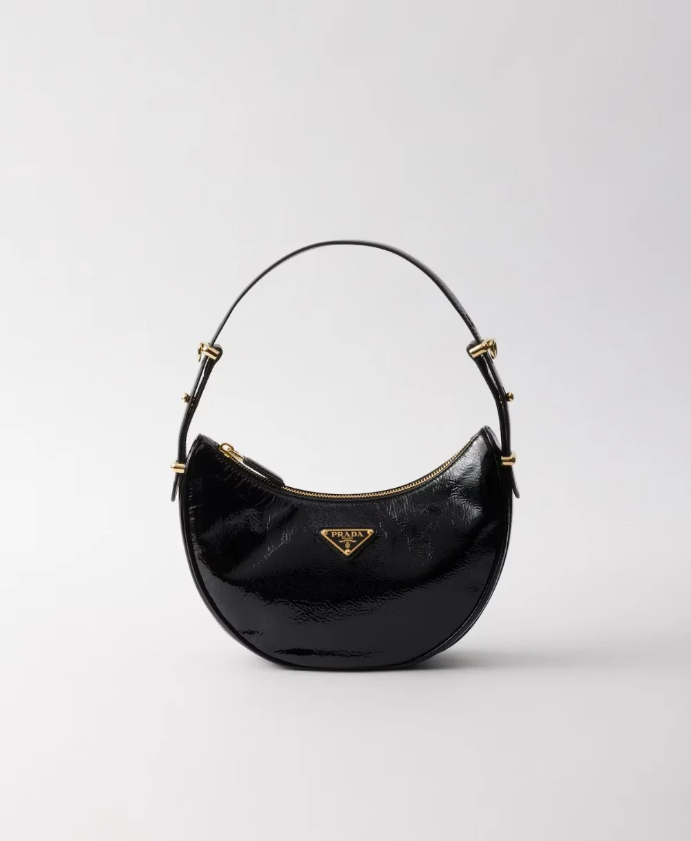 아르케 나플락 페이턴트 가죽 숄더백 (22.5cm X 18.5cm X 6.5cm)