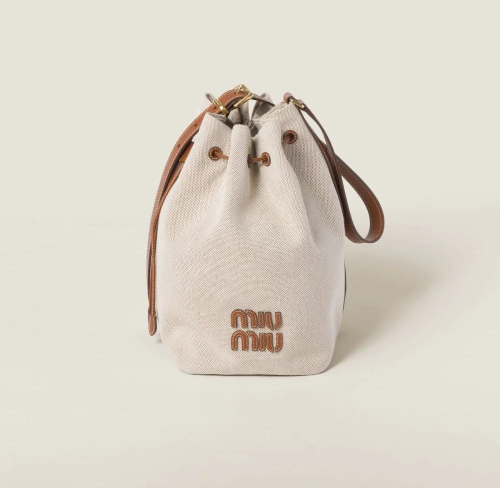 캔버스 및 가죽 버킷 라지백 (23cm X 29cm X 17cm)