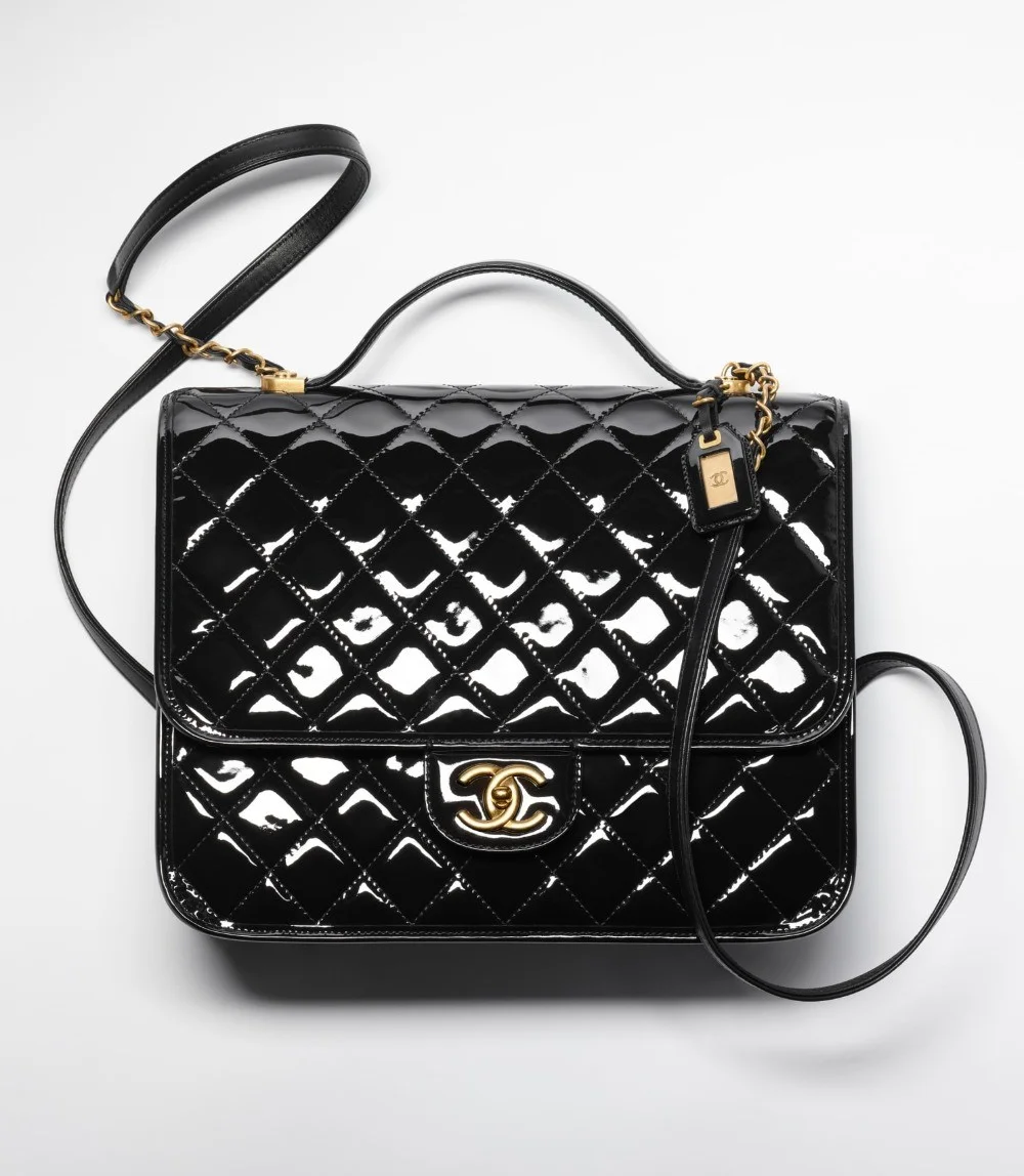 라지 백팩(31.5cm X 31cm X 9cm)