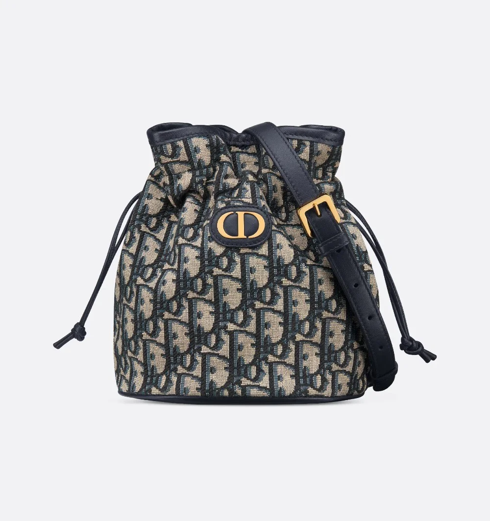 30 Montaigne 드로우스트링 미니 버킷백 (16cm X 18.5cm X 13cm)