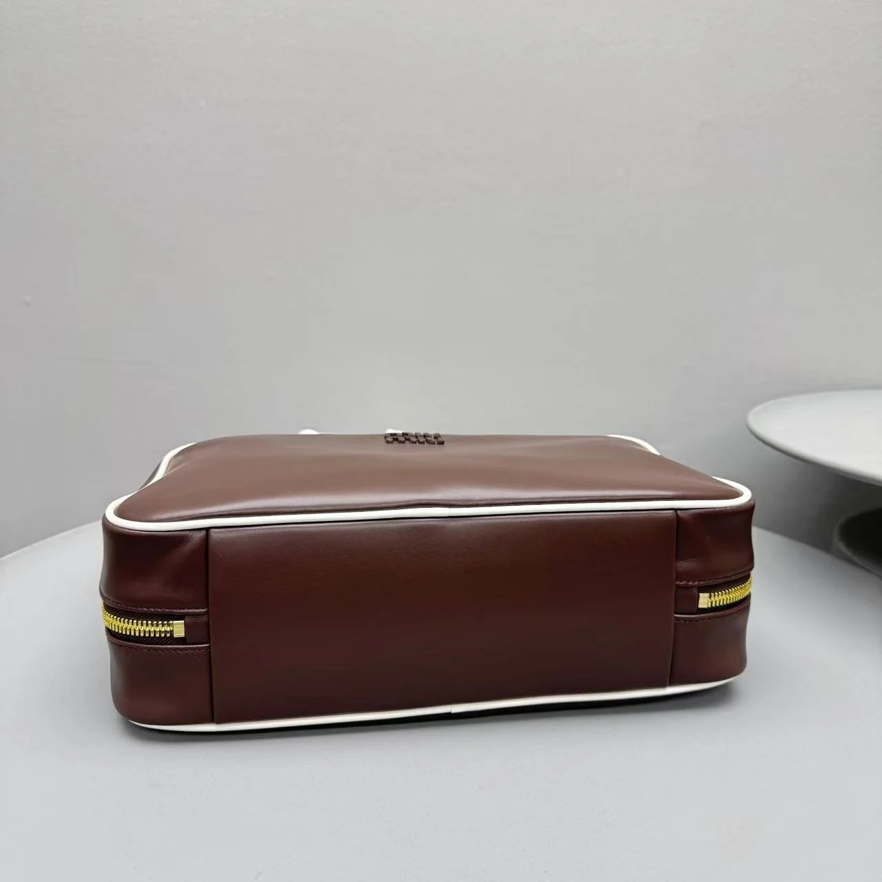 가죽 보백 상세