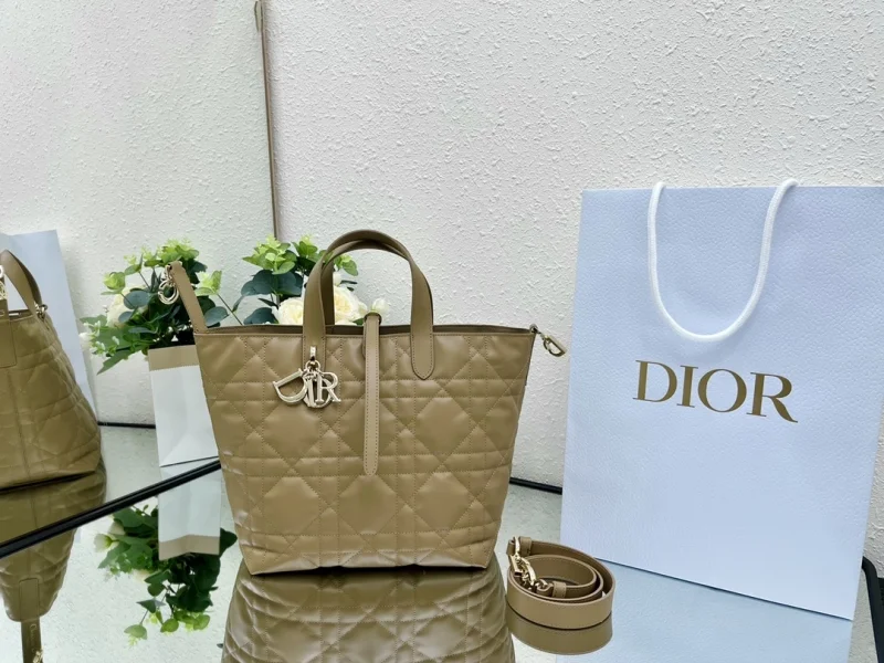 뚜주흐 미디엄 버티컬 토트백 베이지