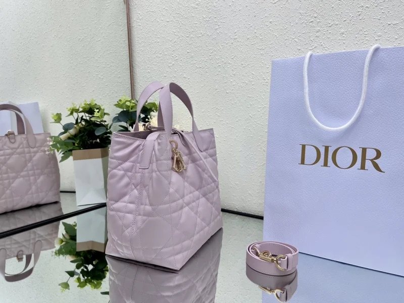 뚜주흐 미디엄 버티컬 토트백 라일락 상세