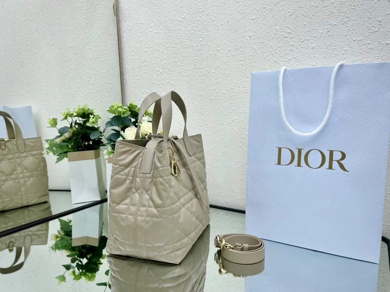 뚜주흐 미디엄 버티컬 토트백 스톤그레이 상세