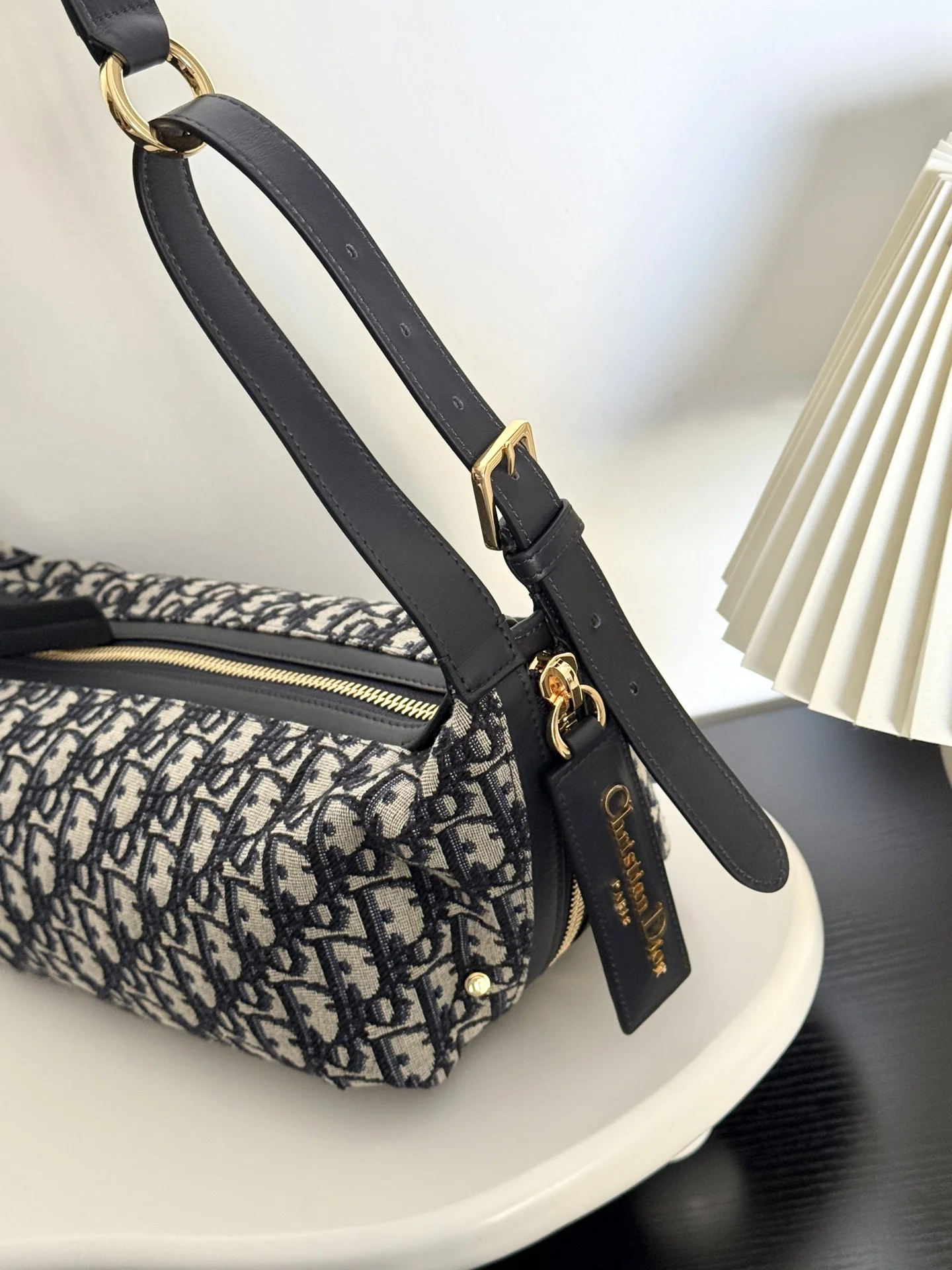 D- Journey 호보백 미디엄 (33x16x15cm) 상세