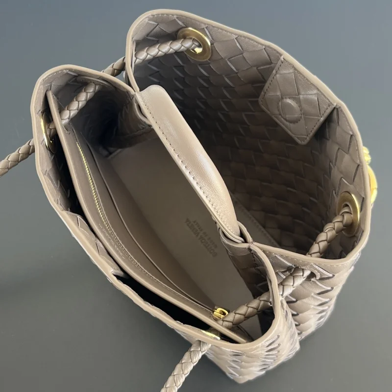 스몰 안디아모 상세