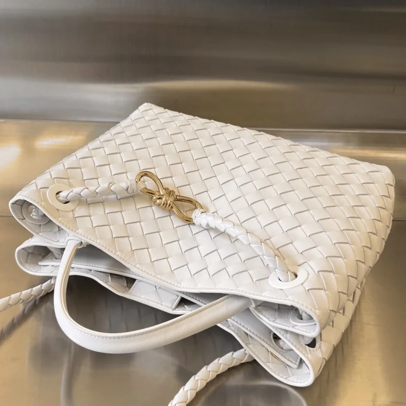 스몰 안디아모 상세