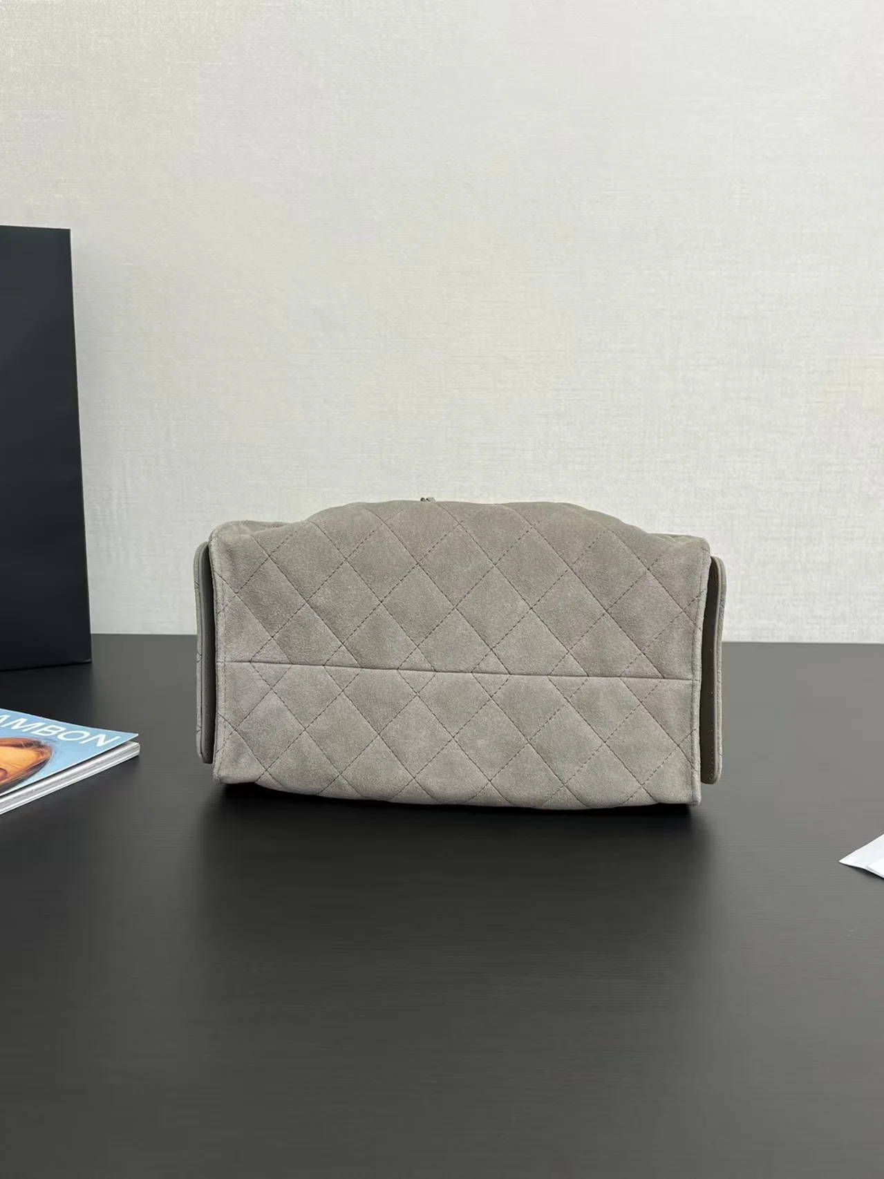 25c 뉴 호보백 스웨이드 상세