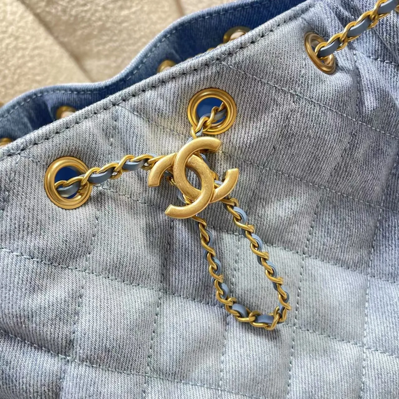 25c 뉴 호보백 데님 상세