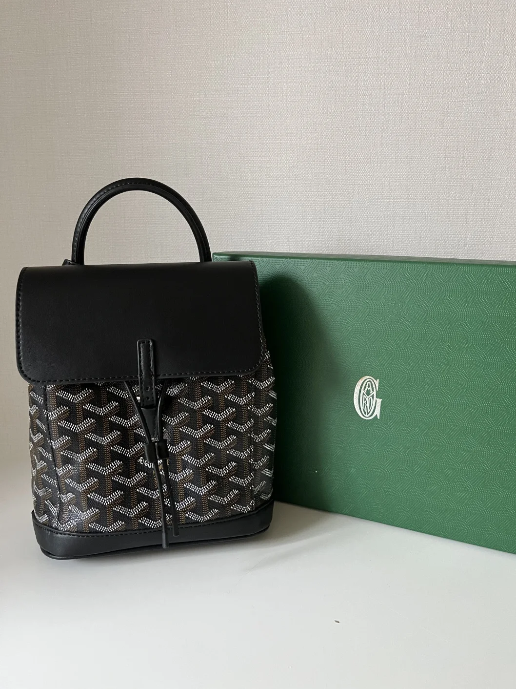 알팡 미니 백팩 블랙 상세