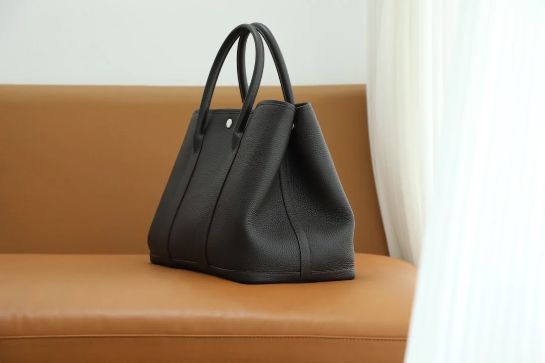 가든파티 36 Ebene 백 상세