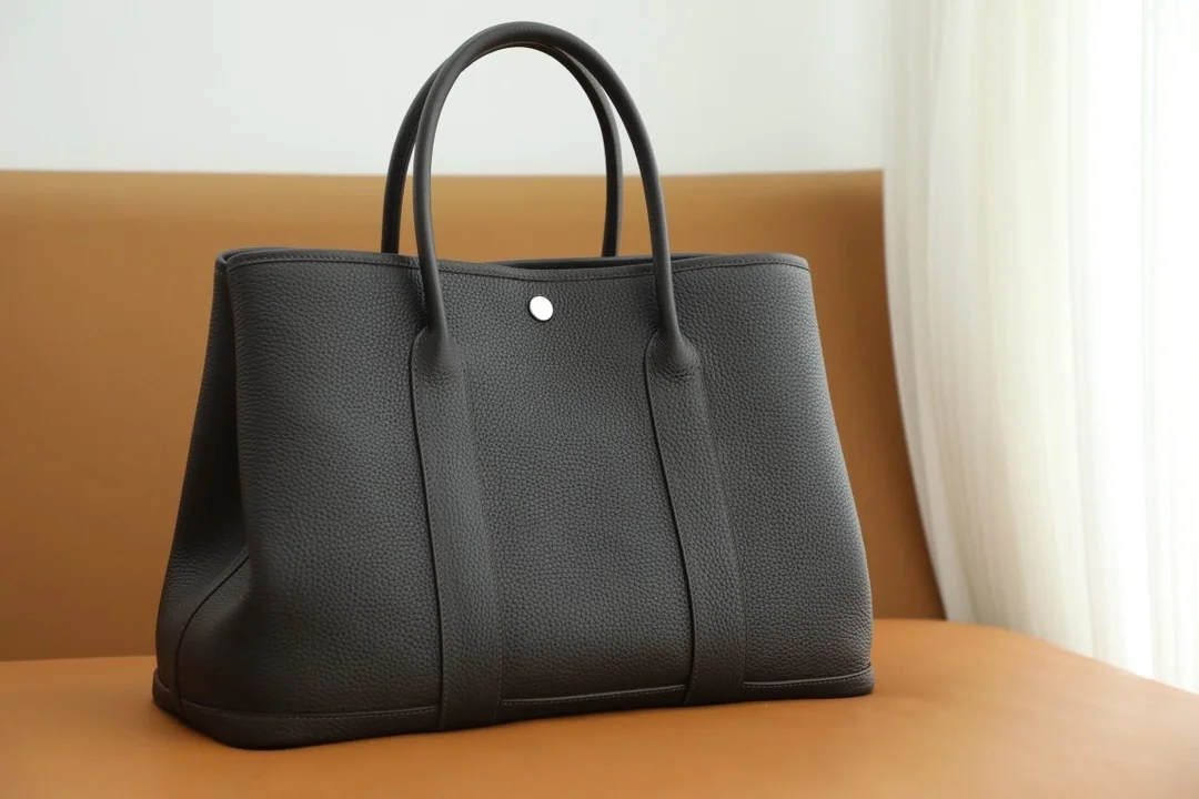 가든파티 36 Ebene 백 상세