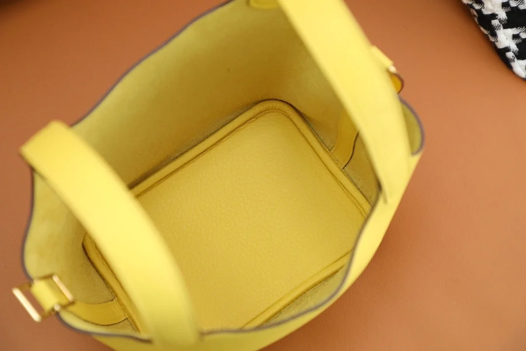 피코탄 PM Lime 백 상세