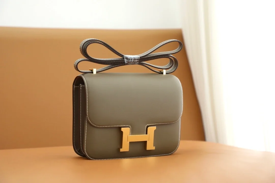 콘스탄스 18 Etoupe Swift 백 상세