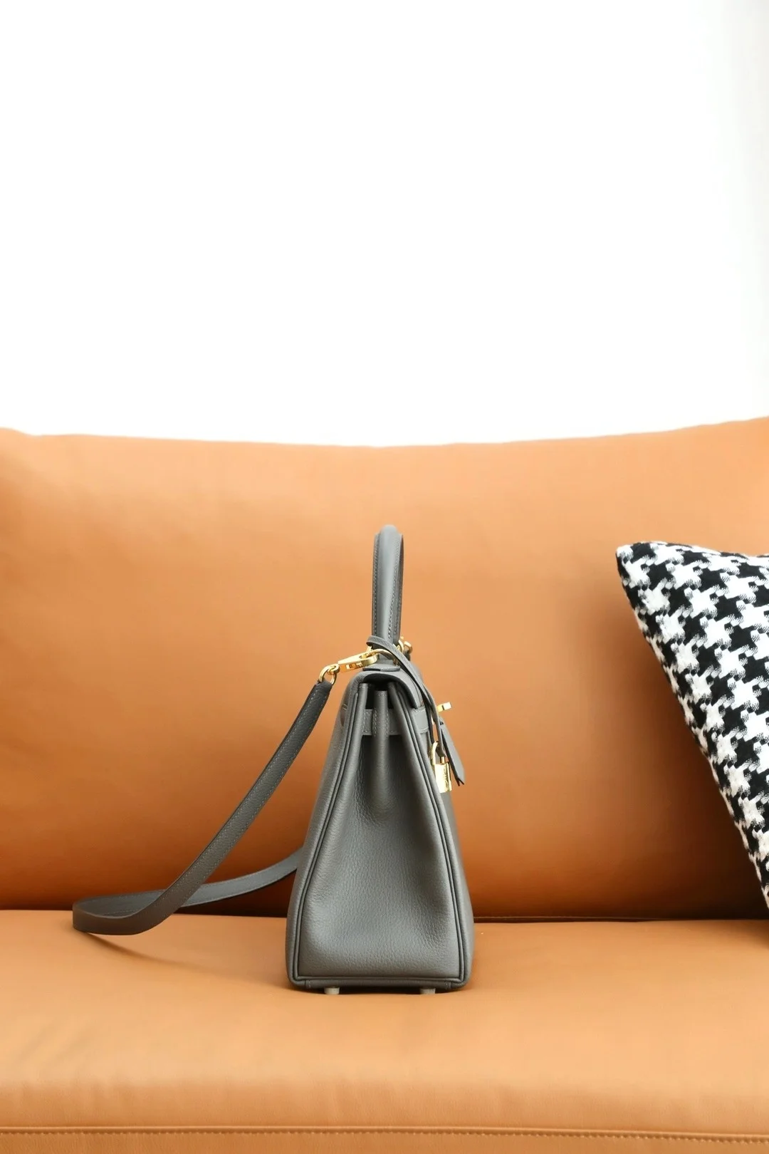 켈리백 28 Gris etain 백 상세