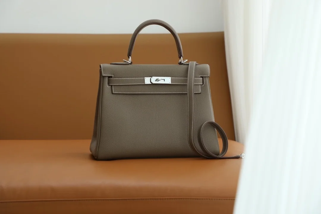 켈리백 28 Etoupe 백 상세