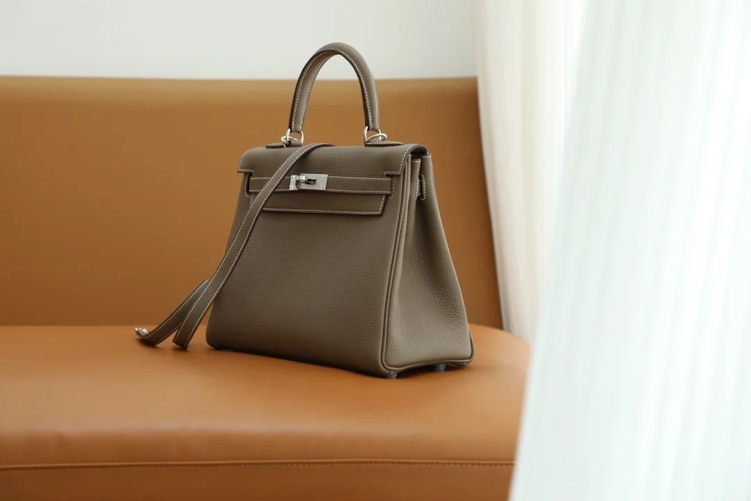 켈리백 28 Etoupe 백 상세