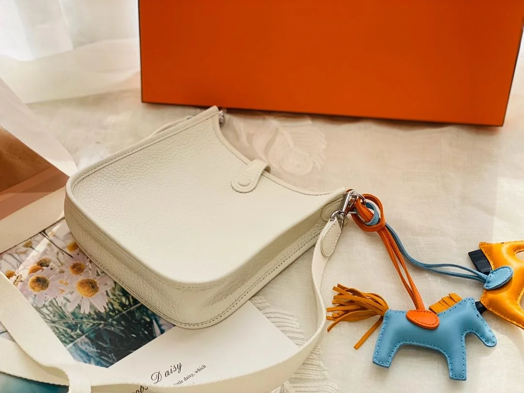 에블린 16 아마존 백 상세