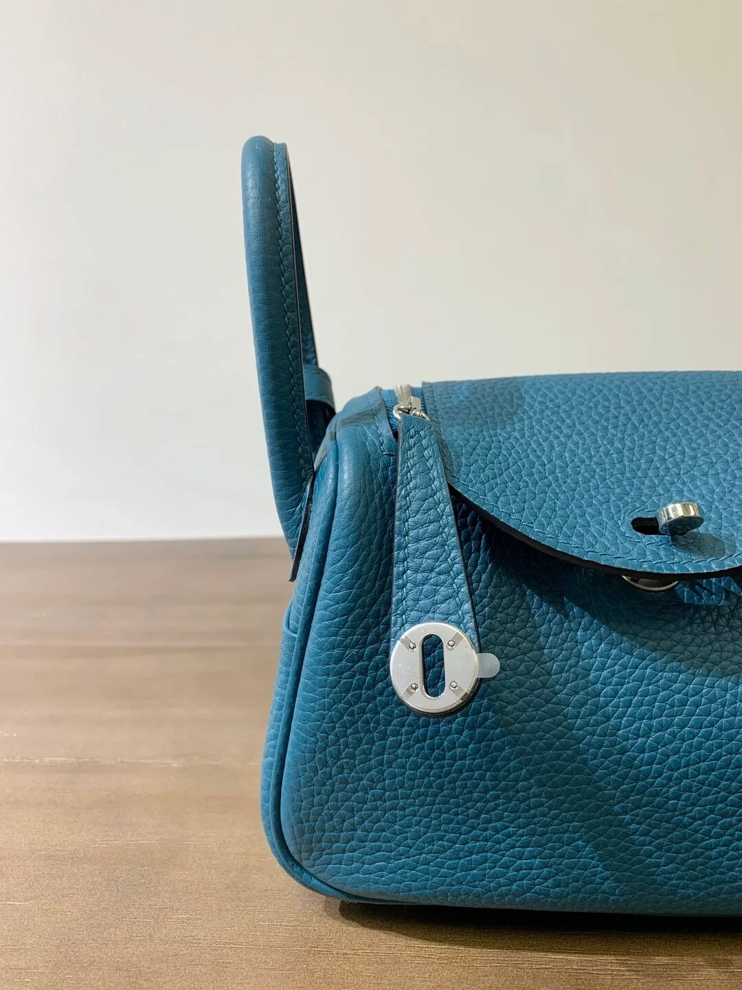 린디 미니 Vert boshphore 백 상세