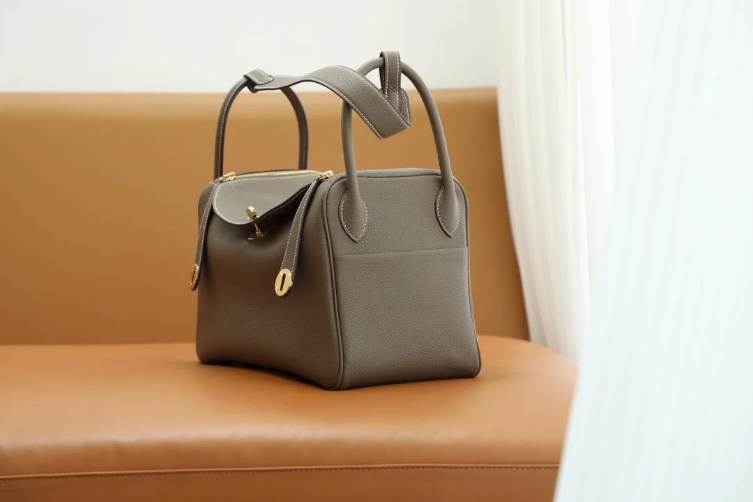 린디 30 Etoupe 백 상세