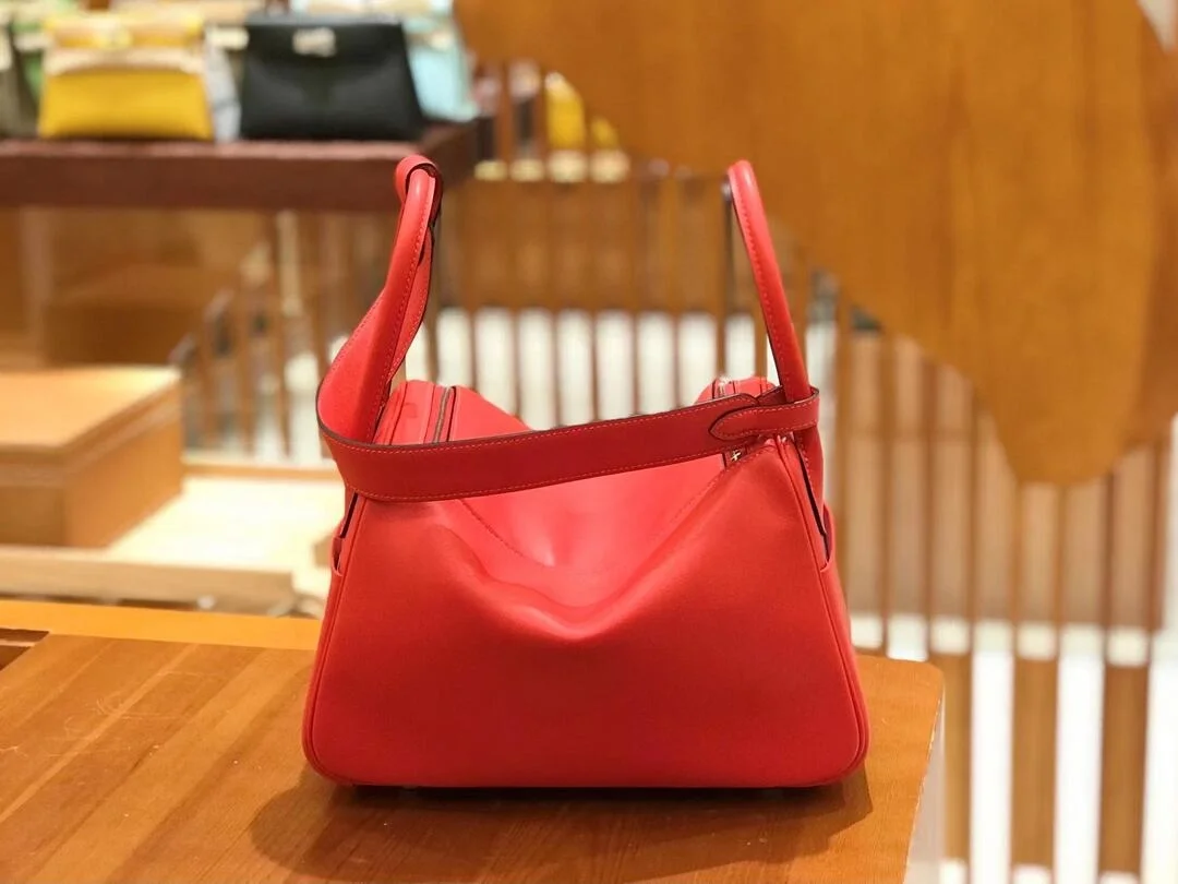 린디 26 Rouge casaque 백 상세