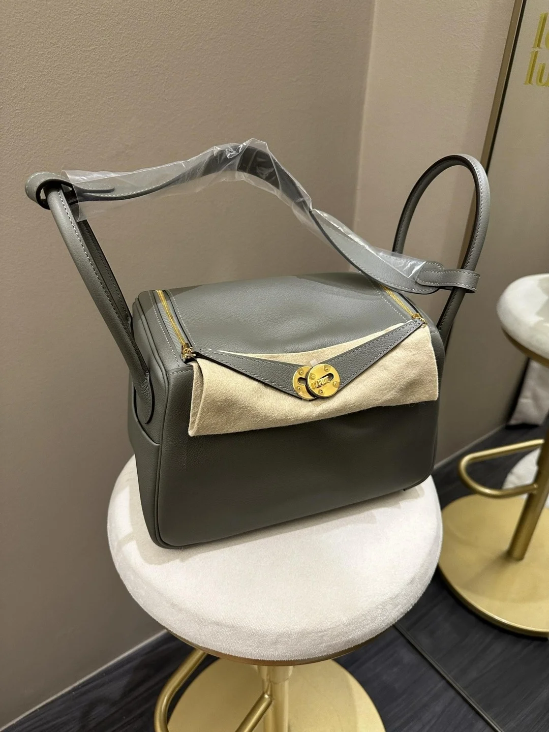 린디 26 Gris meyer 백 상세