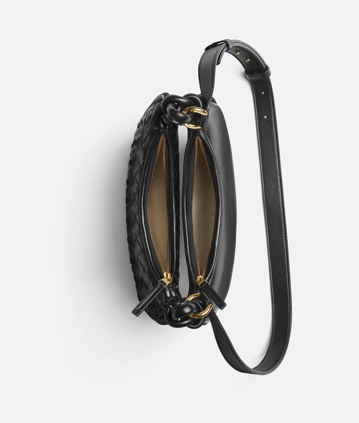 제멜리 메신저 백 블랙 상세