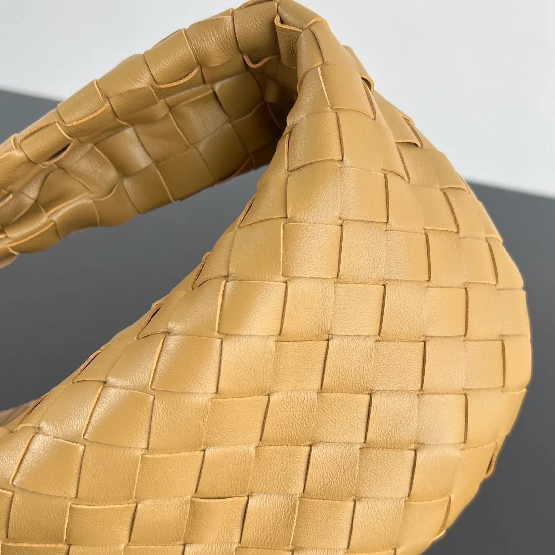 인트레치아토 미니 조디 백 베이지 브라운 상세