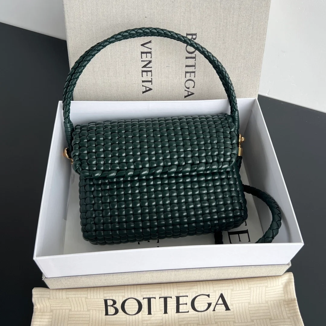 스윙 인트레치아토 숄더백 다크 그린 상세