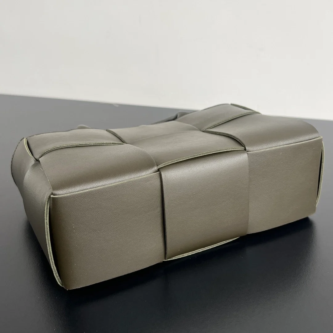 미니 아르코 토트백 카키 상세