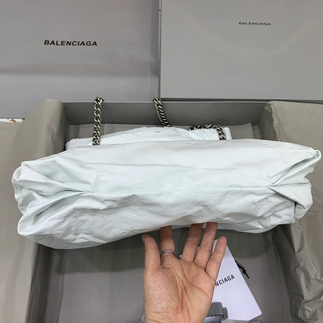 크러쉬 스몰 토트백 옵틱 화이트 상세