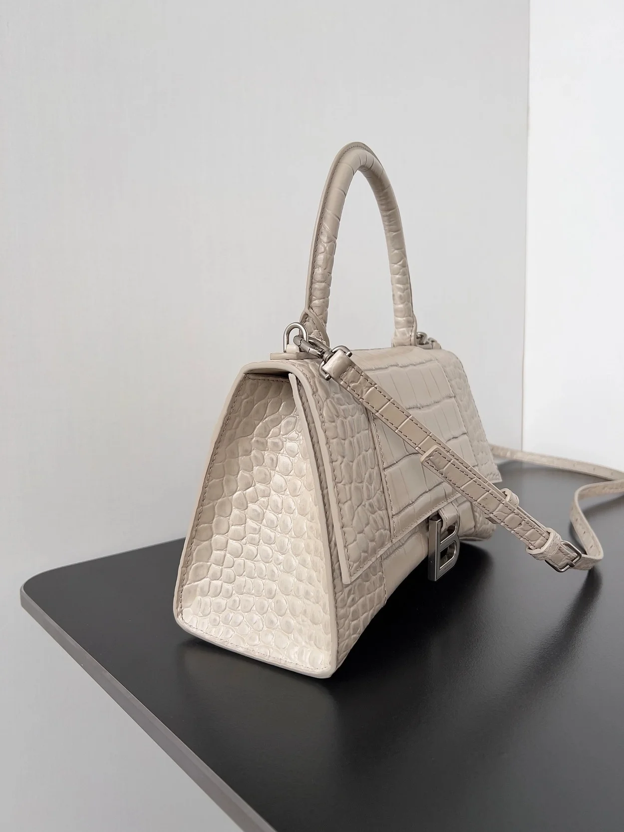 아워글래스 크로커다일 스몰 상세