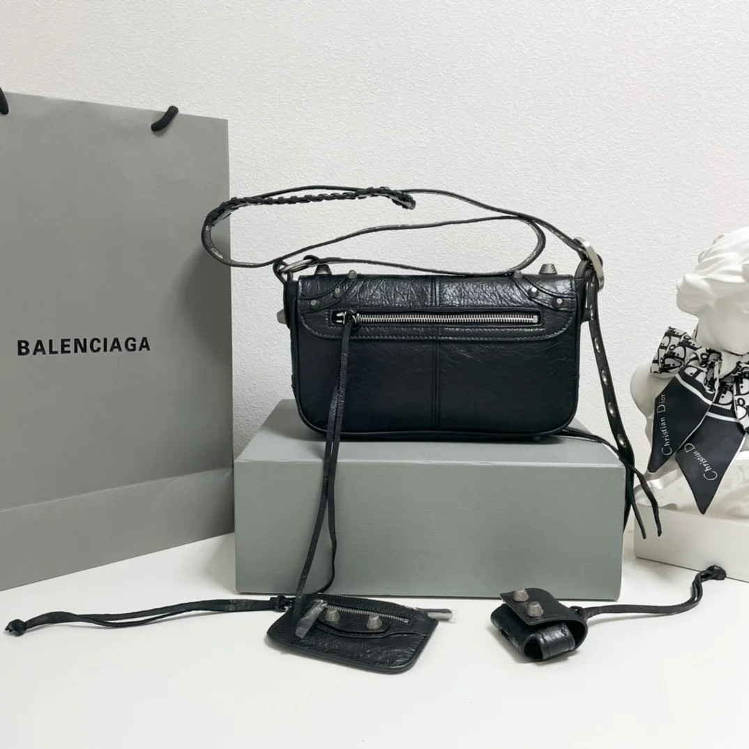 르 카골 미디움 가죽 토트 가방 상세