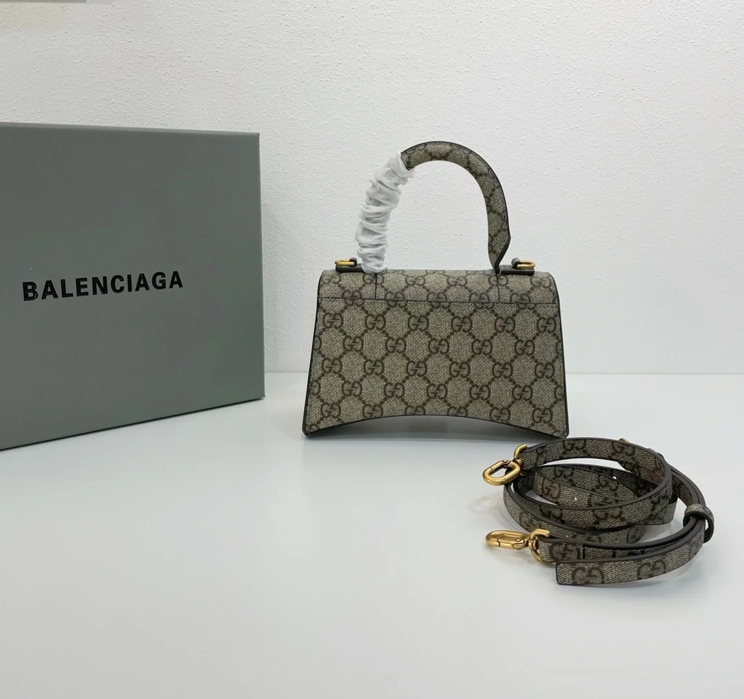 아워글래스 XS 상세