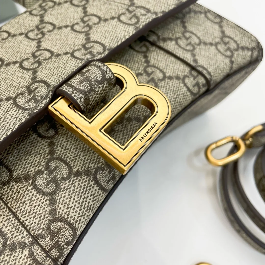 아워글래스 XS 상세