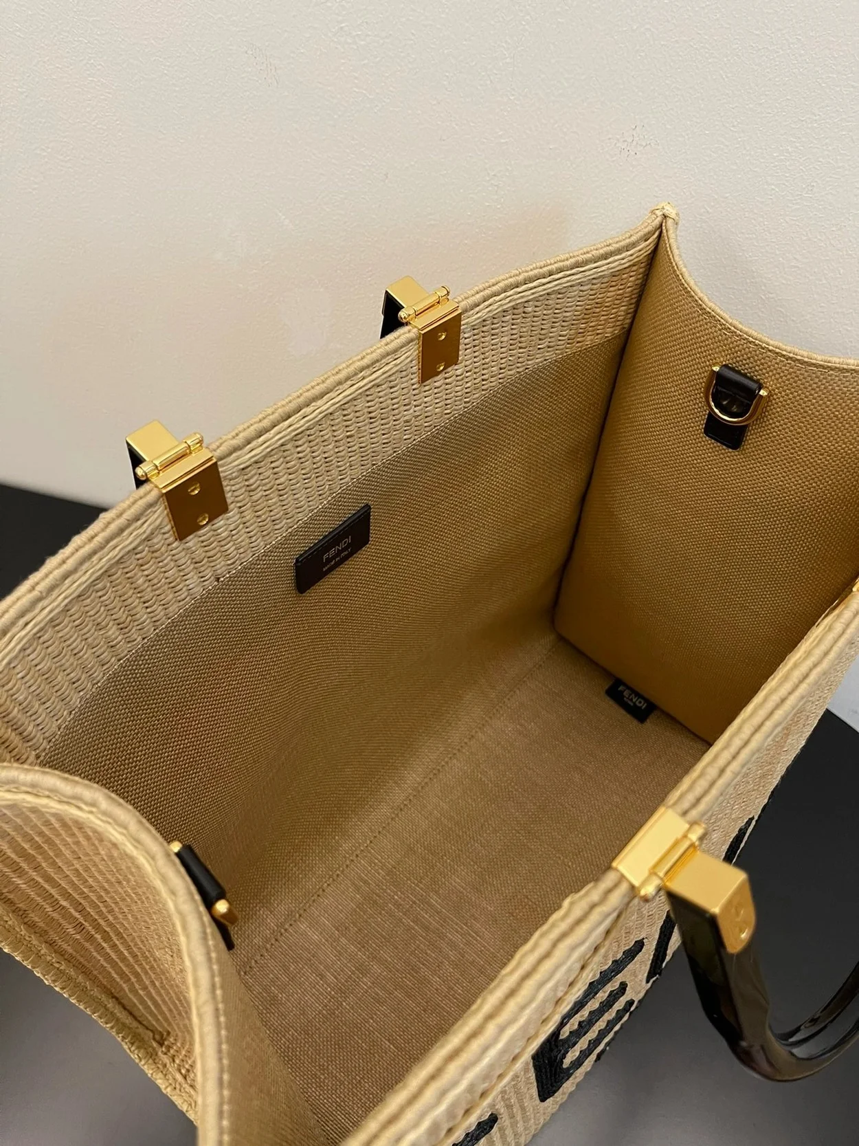 선샤인 스트로우 미디엄 쇼퍼백 베이지 상세