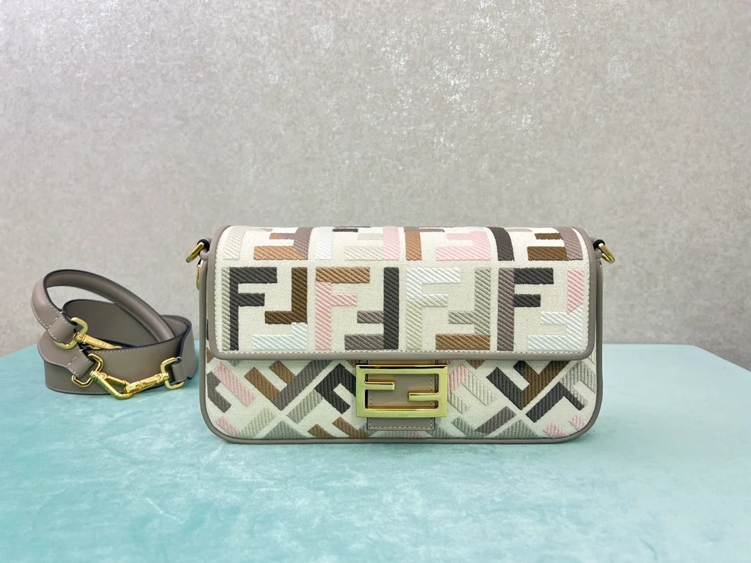 바게트 FF 멀티 컬러 캔버스백 상세