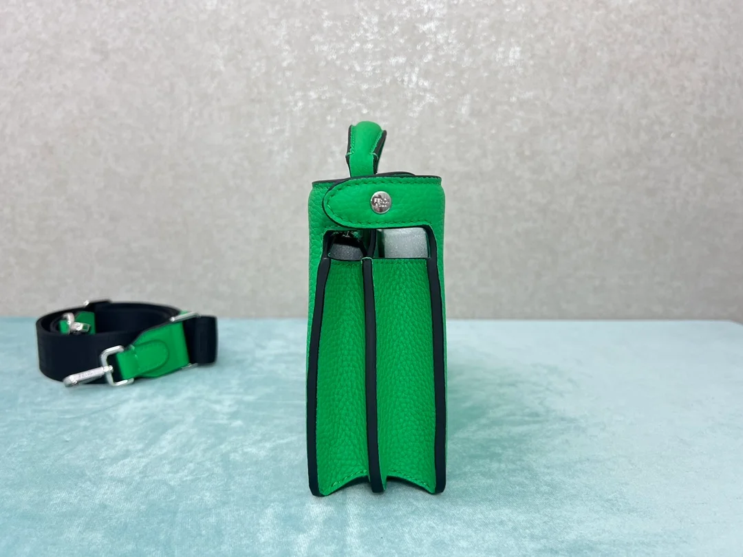 피카부 I SEE U 레더백 그린 상세