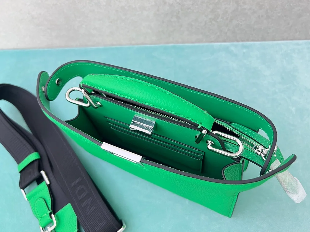 피카부 I SEE U 레더백 그린 상세