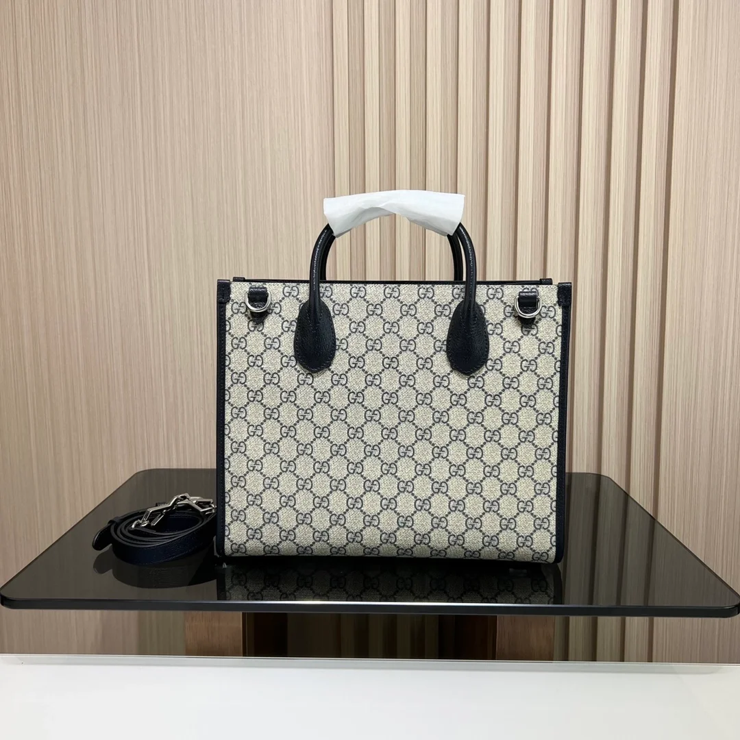 GG 슈프림 인터로킹 G 미디엄 토트백 상세