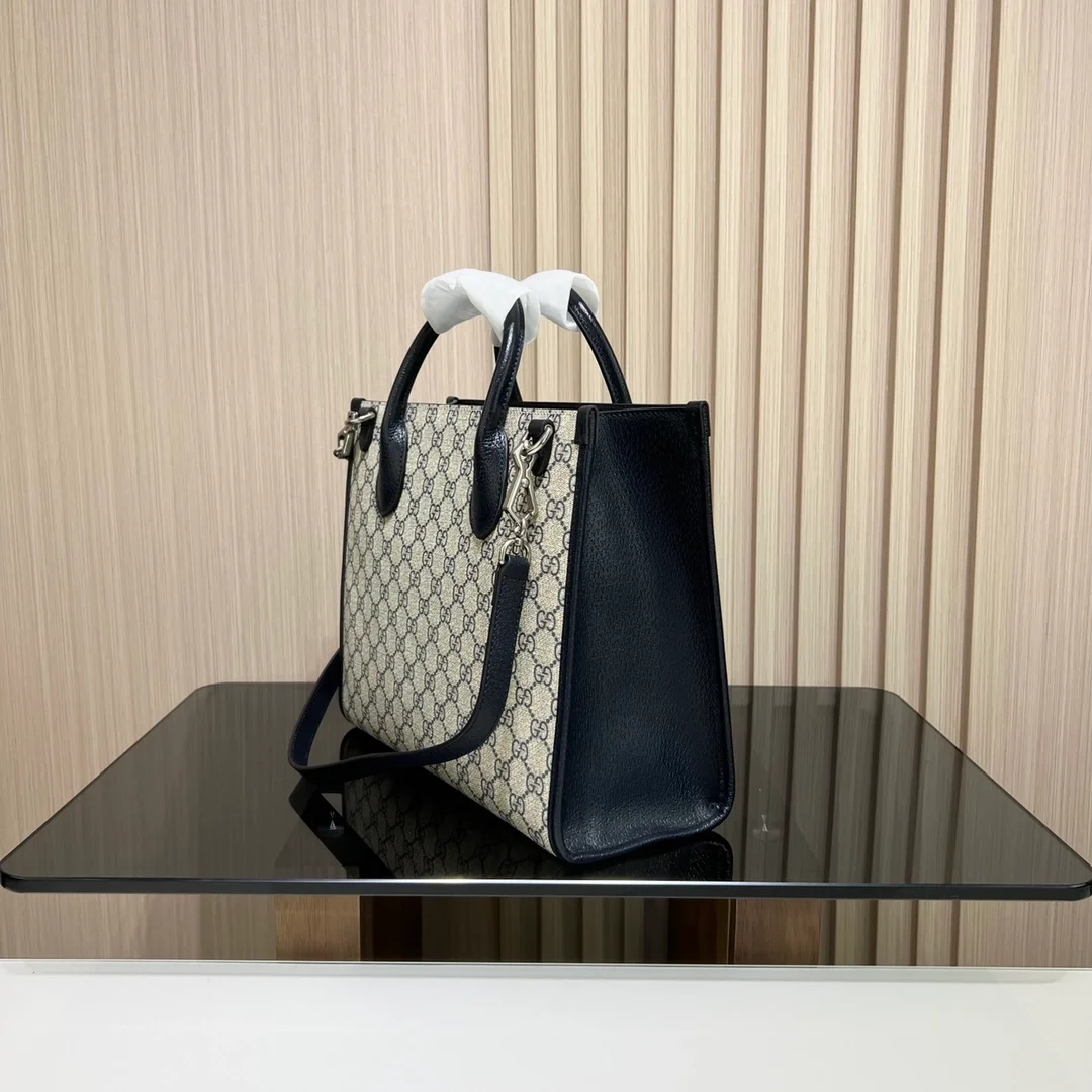 GG 슈프림 인터로킹 G 미디엄 토트백 상세