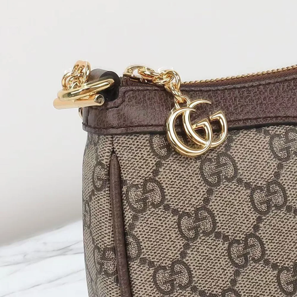 오피디아 스몰 숄더백 상세