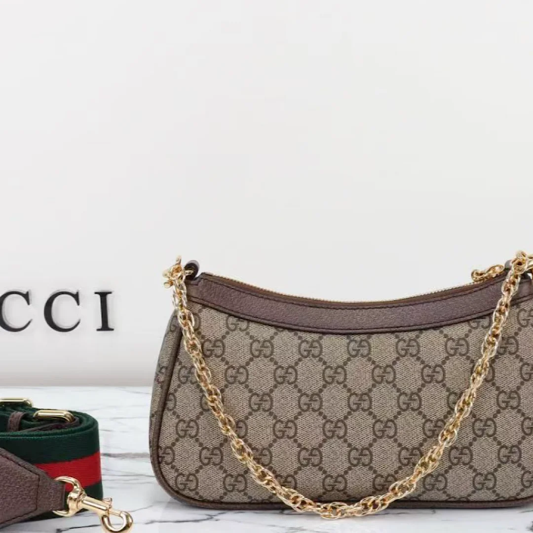 오피디아 스몰 숄더백