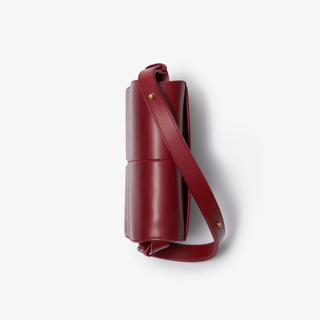 스닙백 화이트 레드 상세