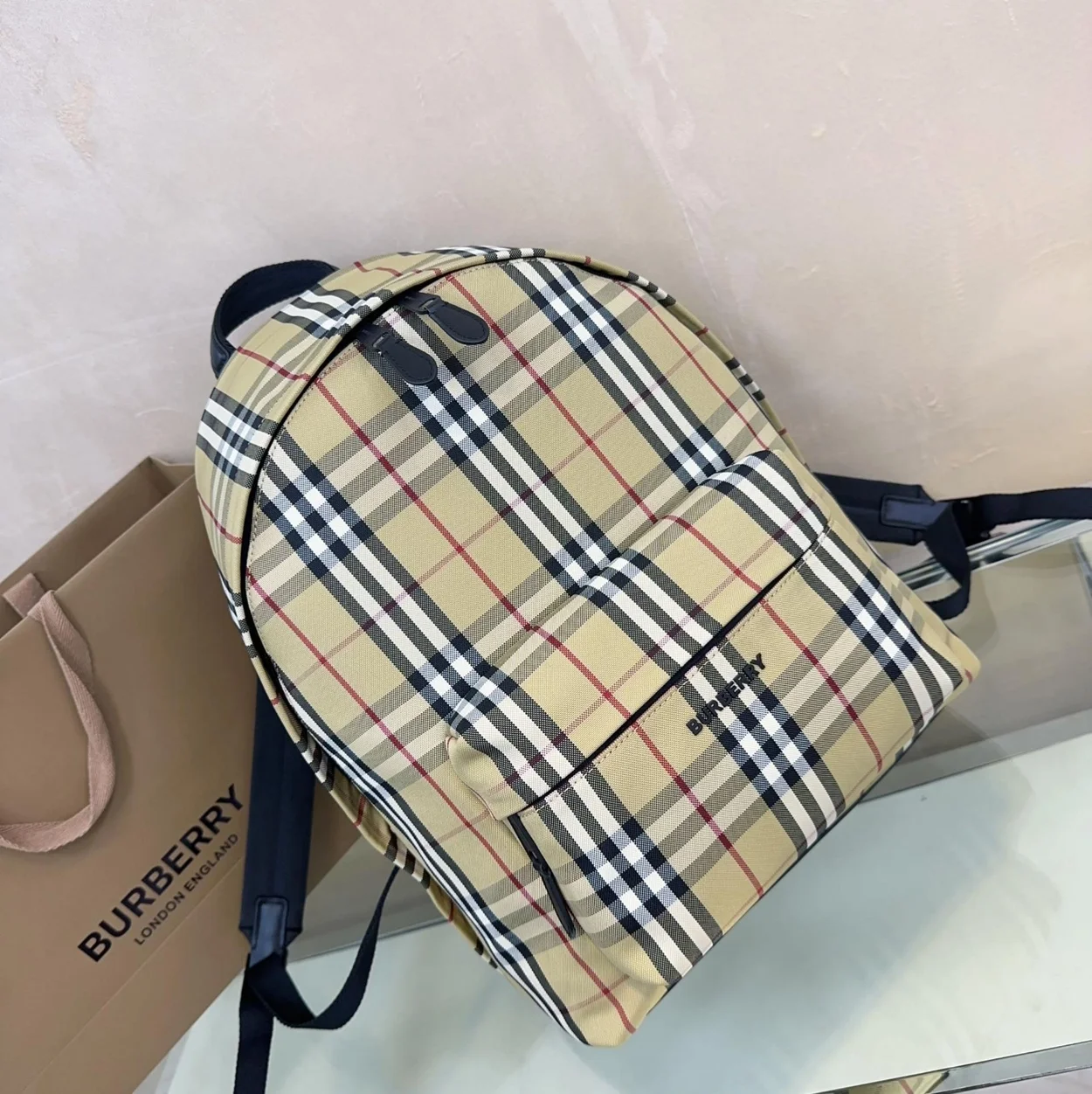 체크 가죽 백팩 베이지 상세